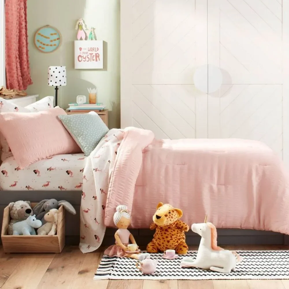Twin Seersucker Kids' Comforter Set - Pink